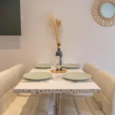 Nouveau - Entre Terre Et Mer - Centre * Saverne